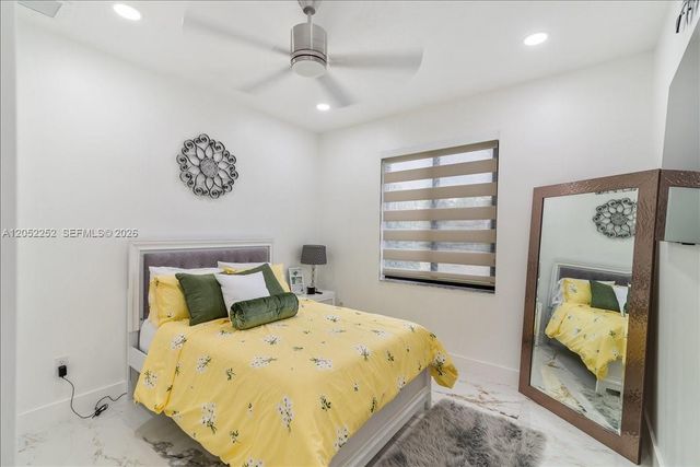 16234 SW 48th Terrace, Miami, FL 33185