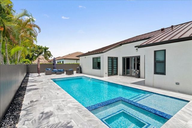 16234 SW 48th Terrace, Miami, FL 33185