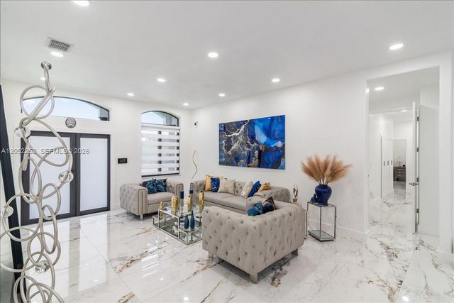 16234 SW 48th Terrace, Miami, FL 33185