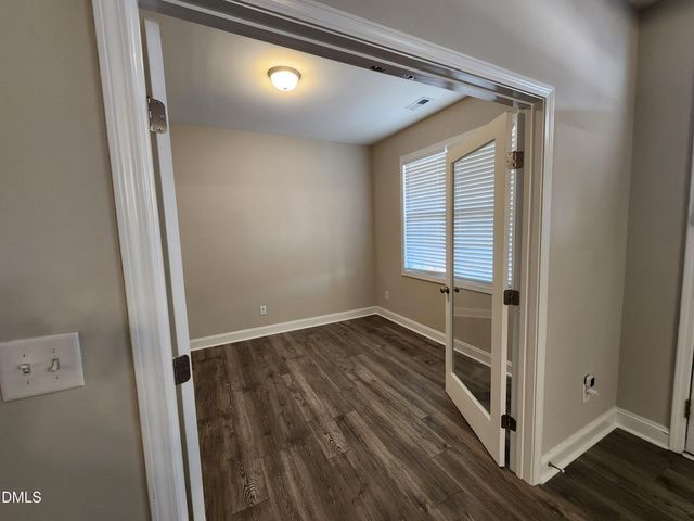 1528 Vergeland Drive, Hope Mills, NC 28348