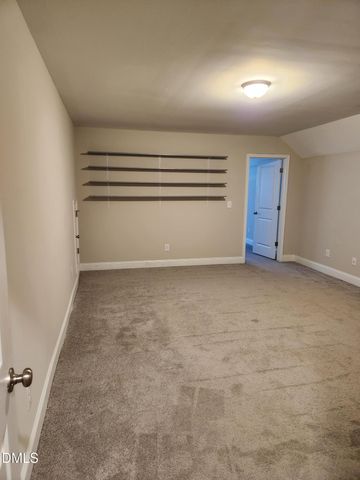 1528 Vergeland Drive, Hope Mills, NC 28348