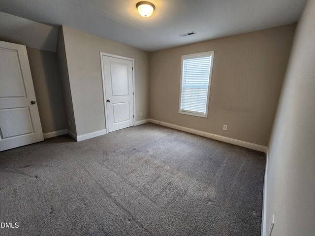 1528 Vergeland Drive, Hope Mills, NC 28348