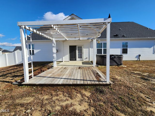 1528 Vergeland Drive, Hope Mills, NC 28348