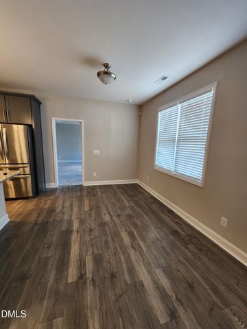 1528 Vergeland Drive, Hope Mills, NC 28348