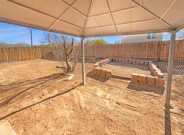 10616 Andalusian Avenue SW, Albuquerque, NM 87121