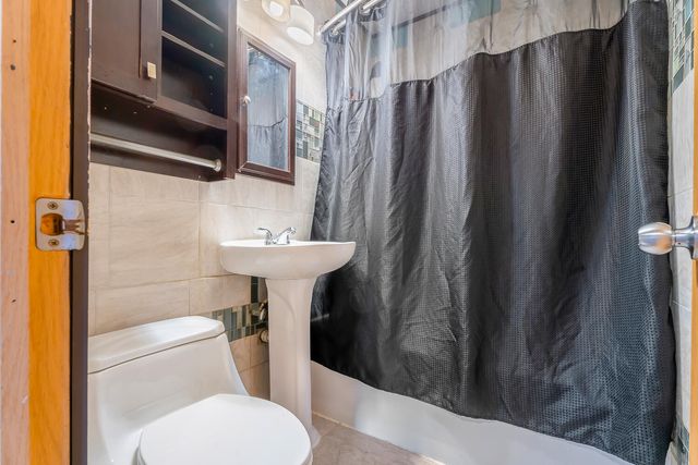 2736 Norman Street, Highland, IN 46322