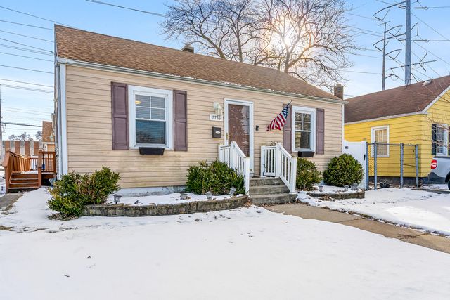 2736 Norman Street, Highland, IN 46322