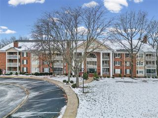 200 Ambridge Court 306, Chesterfield, MO 63017