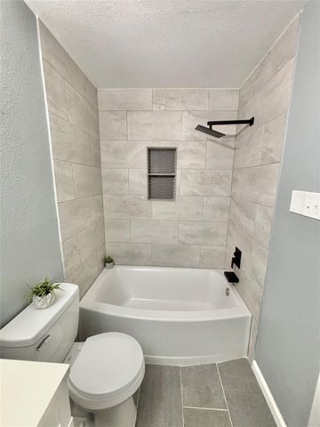 308 River Hills DR, San Marcos, TX 78666