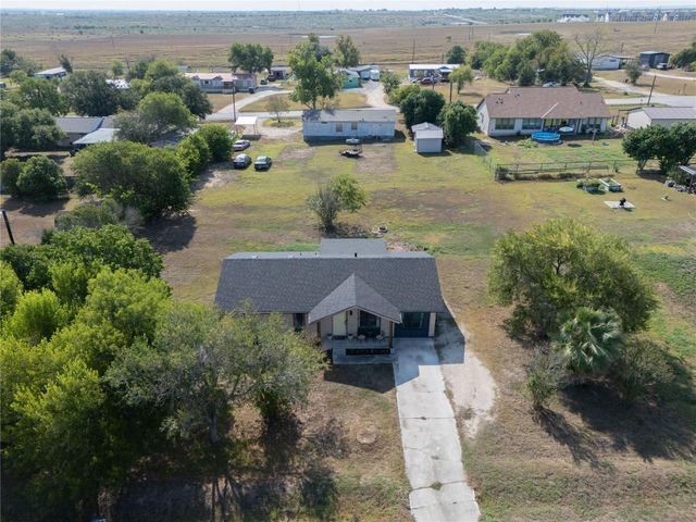 308 River Hills DR, San Marcos, TX 78666