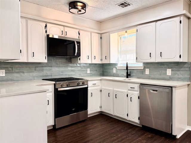 14505 S Nyssa Place, Glenpool, OK 74033