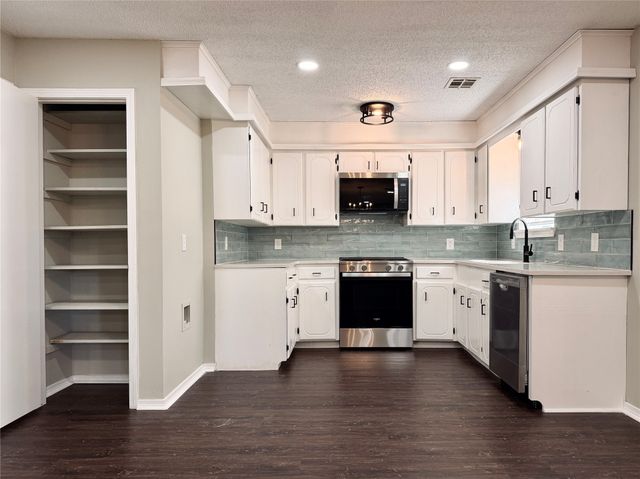 14505 S Nyssa Place, Glenpool, OK 74033
