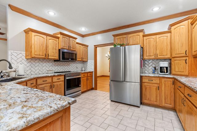 217 East Grace Street, Republic, MO 65738