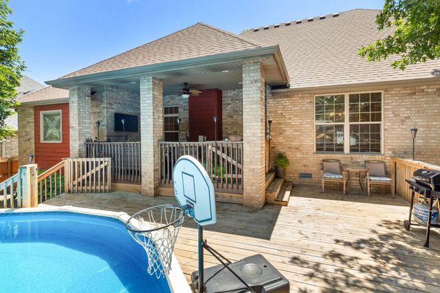 217 East Grace Street, Republic, MO 65738