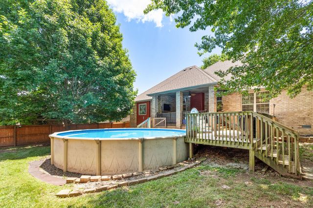217 East Grace Street, Republic, MO 65738
