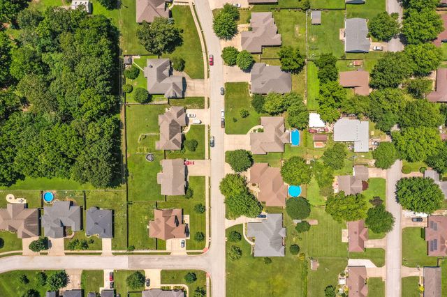 217 East Grace Street, Republic, MO 65738