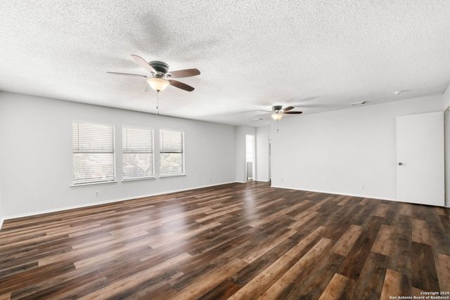 9546 Wicklow, San Antonio, TX 78250