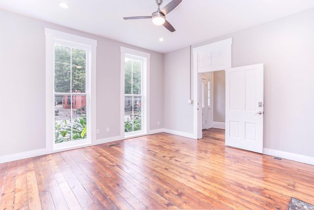 230 E 5th Street, Newport, KY 41071