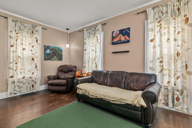 1401 WALNUT STREET, Oshkosh, WI 54901