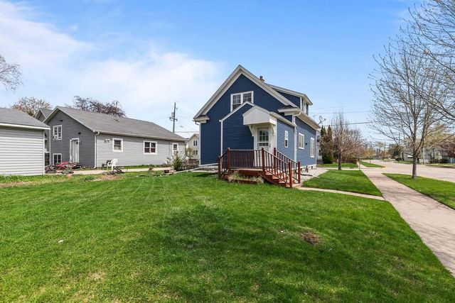 1401 WALNUT STREET, Oshkosh, WI 54901