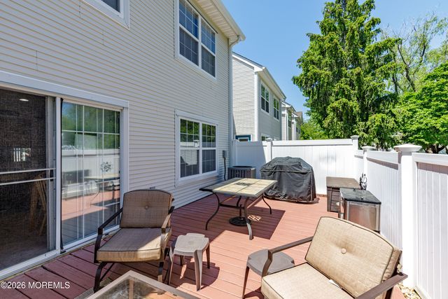 1905 Edwards Lane 1923, Toms River, NJ 08753