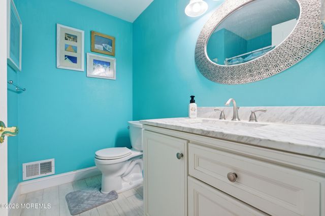 1905 Edwards Lane 1923, Toms River, NJ 08753