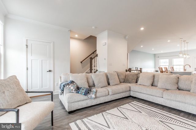 18105 RED CEDAR RD, Dumfries, VA 22026