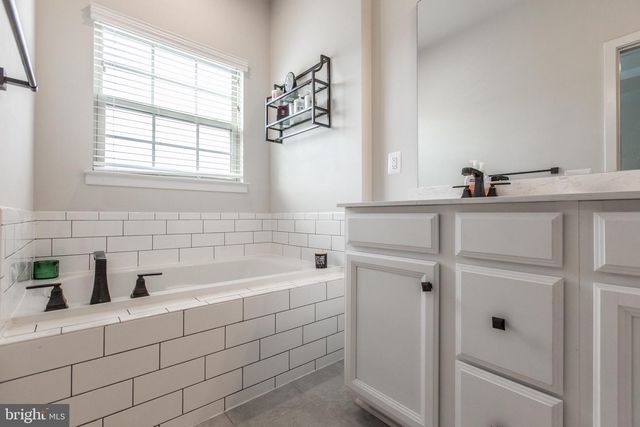 18105 RED CEDAR RD, Dumfries, VA 22026