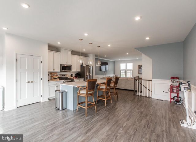 18105 RED CEDAR RD, Dumfries, VA 22026