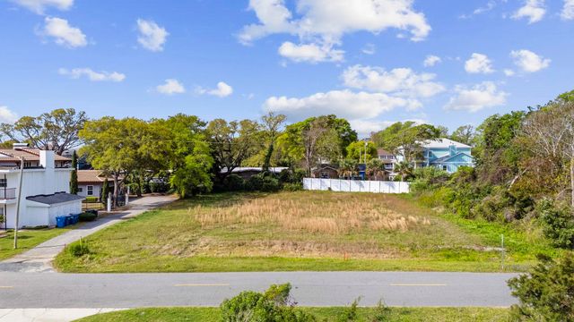 301 68th Ave. N, Myrtle Beach, SC 29572