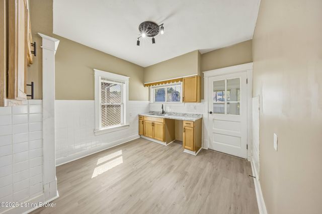 1810 Oregon Ave, Louisville, KY 40210