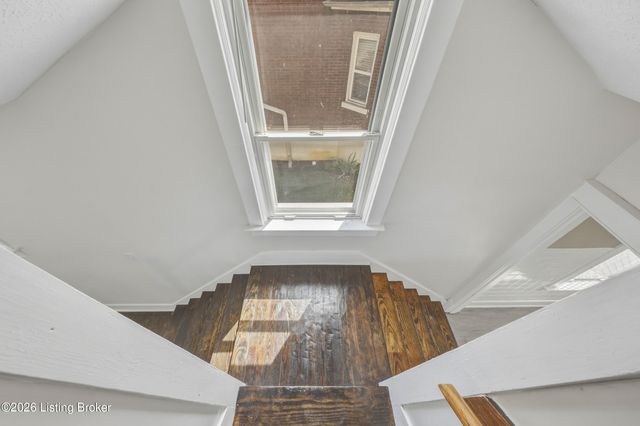 1810 Oregon Ave, Louisville, KY 40210