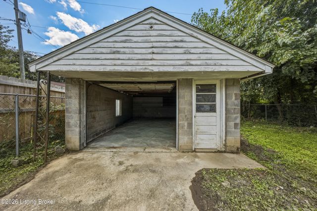1810 Oregon Ave, Louisville, KY 40210