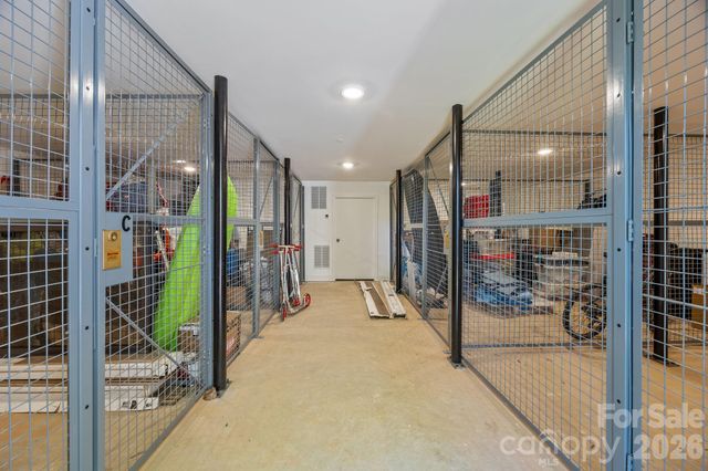 1708 Lombardy Circle D, Charlotte, NC 28203