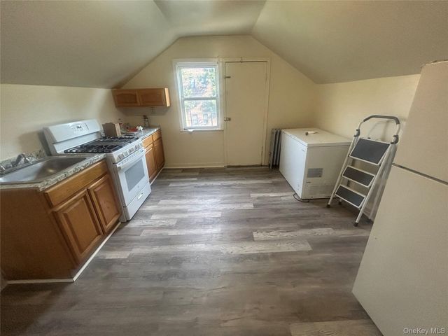 18 Monroe Street, Mount Vernon, NY 10550