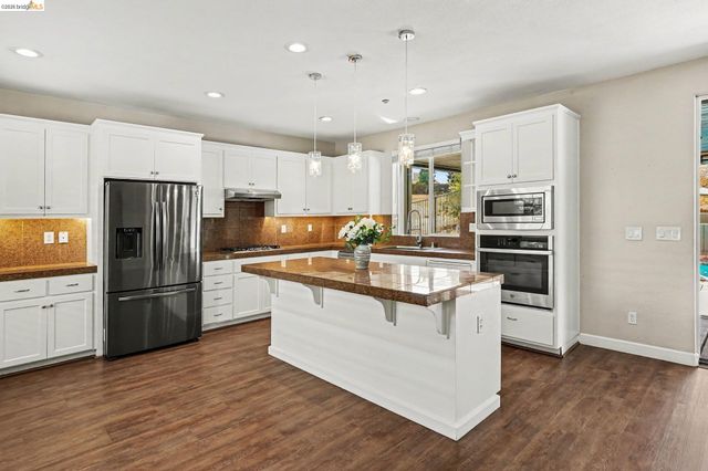 2700 St Regis Ave, Brentwood, CA 94513