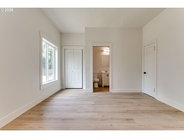 3335 RIVER Rd, Eugene, OR 97404
