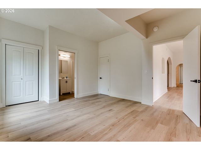3335 RIVER Rd, Eugene, OR 97404