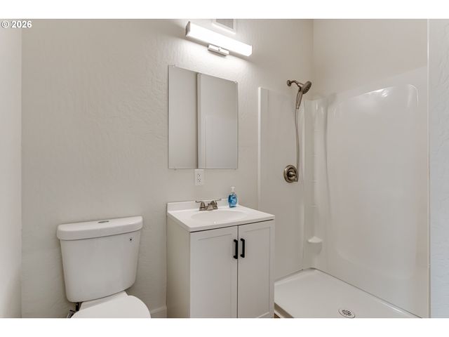 3335 RIVER Rd, Eugene, OR 97404