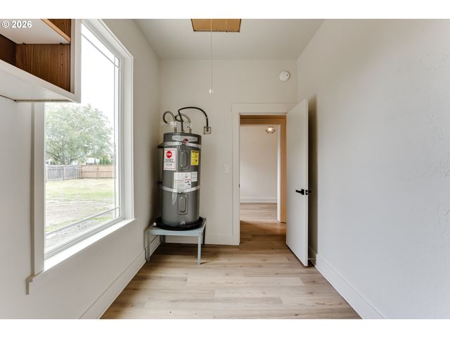 3335 RIVER Rd, Eugene, OR 97404