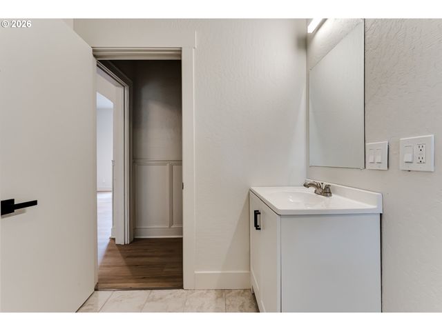 3335 RIVER Rd, Eugene, OR 97404