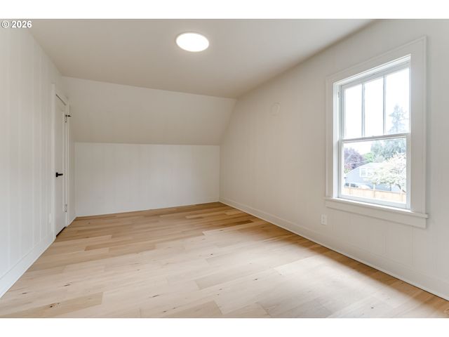 3335 RIVER Rd, Eugene, OR 97404