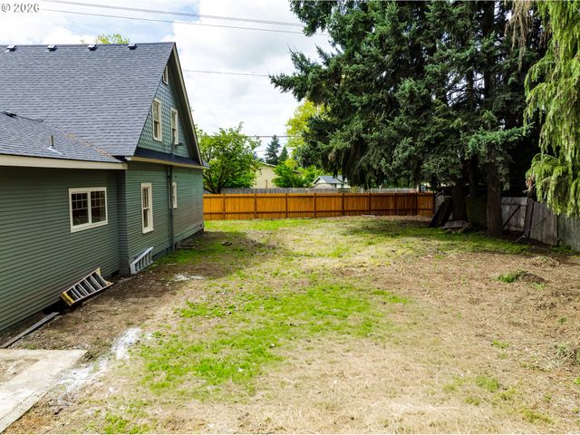 3335 RIVER Rd, Eugene, OR 97404