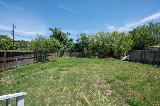 1217 Baywood Lane, Corpus Christi, TX 78418