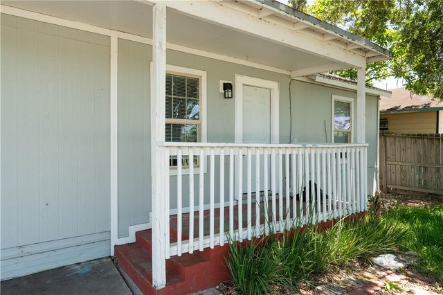 1217 Baywood Lane, Corpus Christi, TX 78418