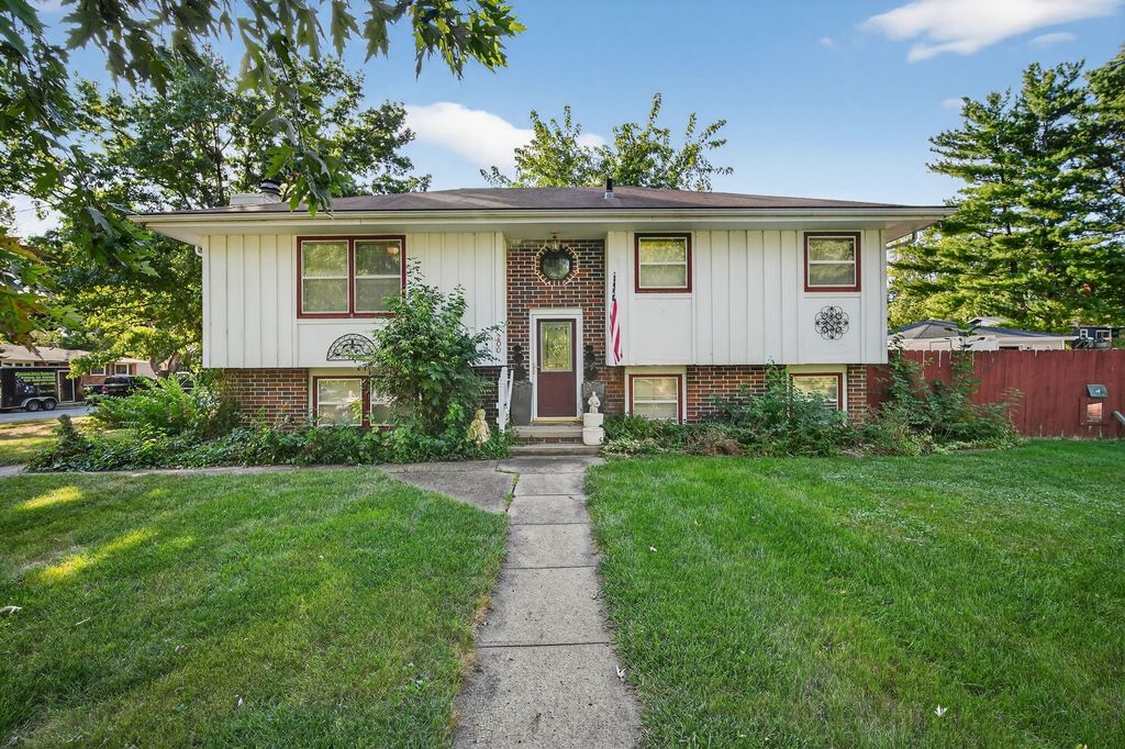 200 33rd Street, West Des Moines, IA 50265