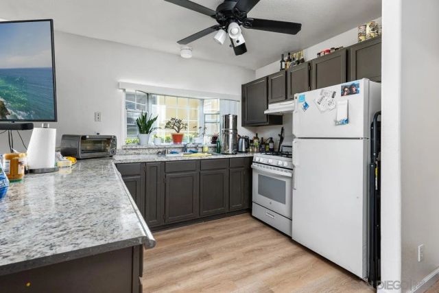 1956 Pacific Beach Dr, San Diego, CA 92109