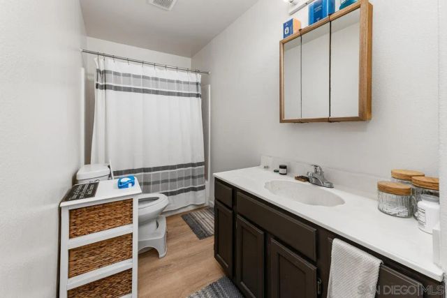 1956 Pacific Beach Dr, San Diego, CA 92109