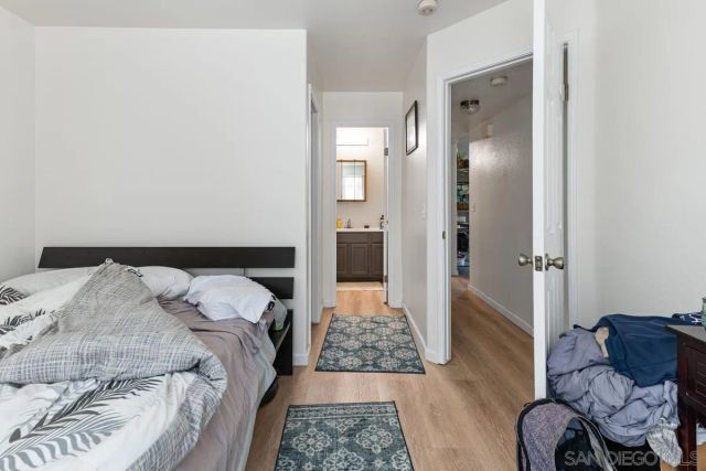 1956 Pacific Beach Dr, San Diego, CA 92109