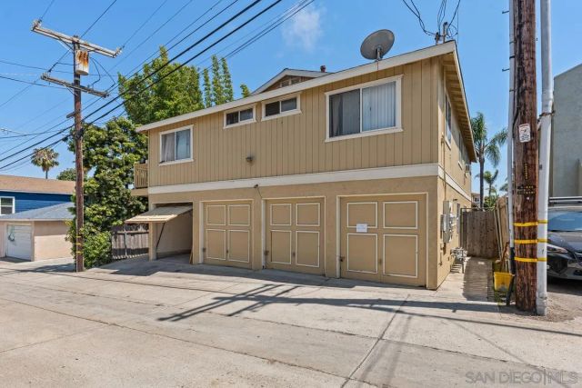 1956 Pacific Beach Dr, San Diego, CA 92109